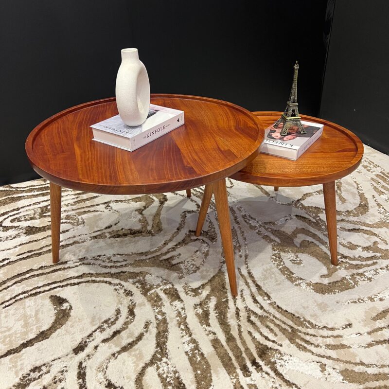 Round nesting stools