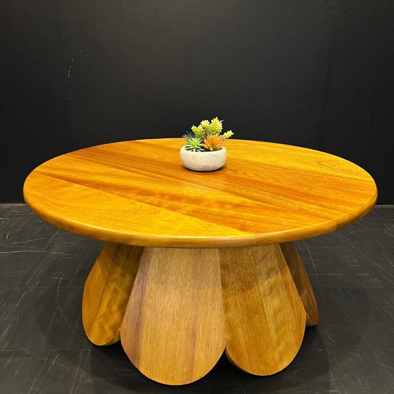 Circular mvule coffee table