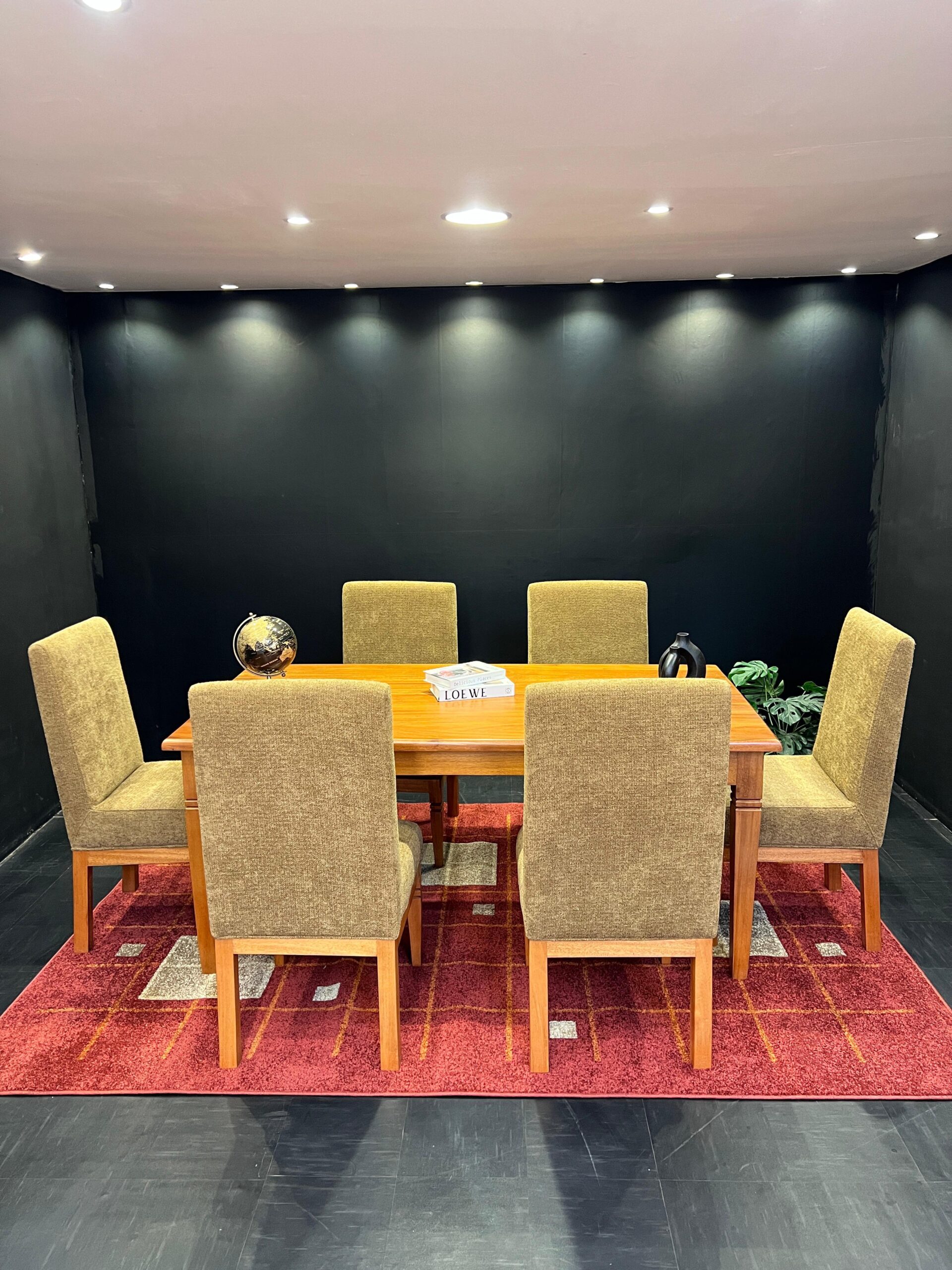 Elegant mahogany dining set